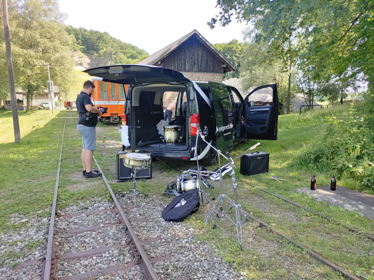 Filmbus auf Schienen